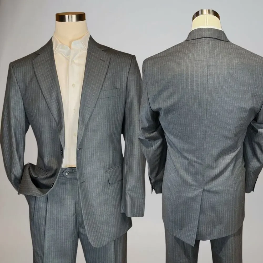 Mint Jos A Bank Signature 40-41R 34x29 Gray with Ice Blue Dashed Stripe Suit Set